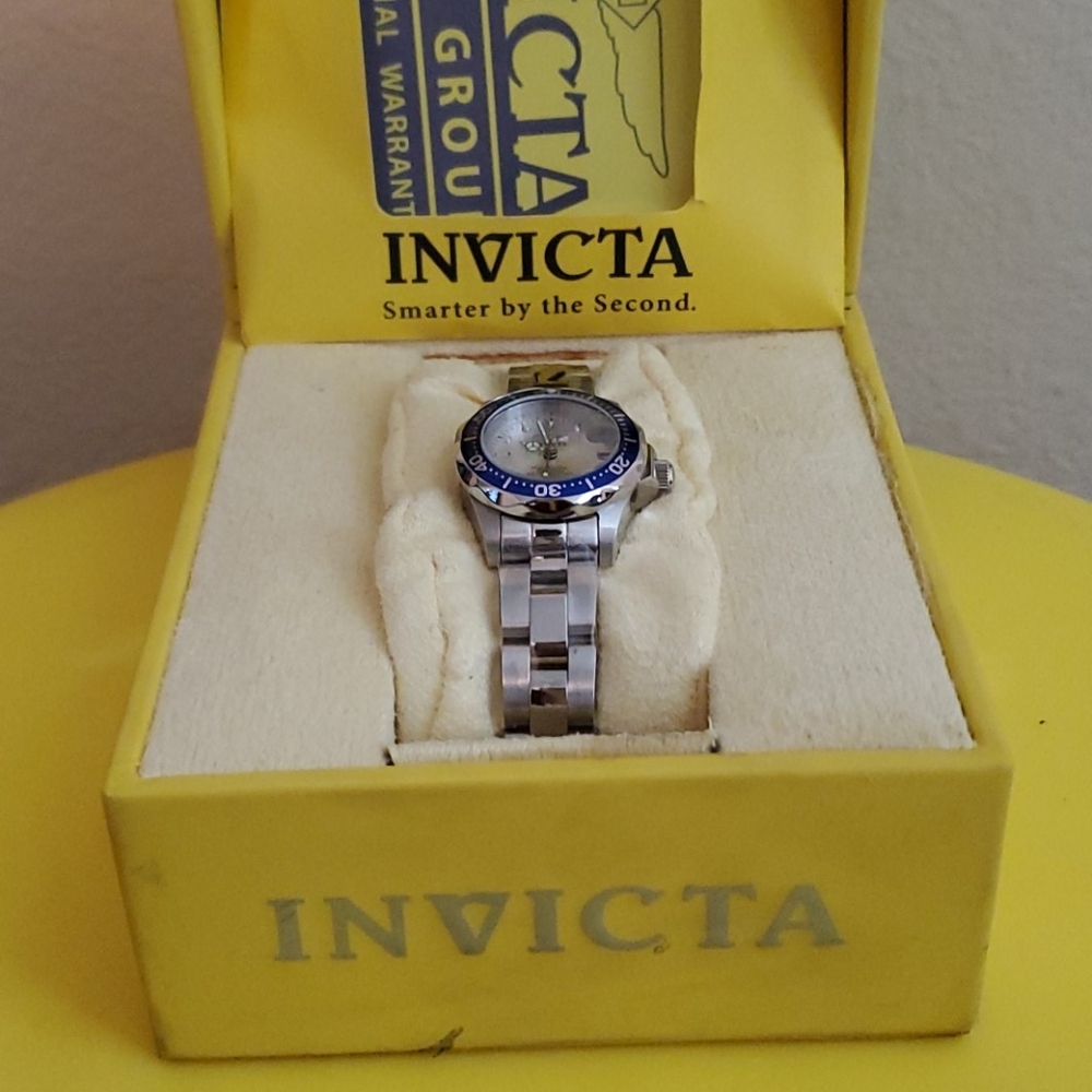 Invicta Women Pro Diver 14125 Quartz Silver Dial